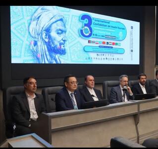 بیش از ۱۳۰۰ گونه گیاه دارویی در استان همدان وجود دارد
