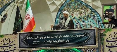 وحدت و مقاومت ملت ایران با ریخته شدن هر قطره خون شهید تقویت می‌شود