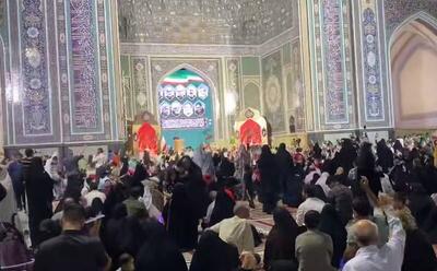 فیلم/ فریاد  مرگ ‌بر اسرائیل  در حرم امام رضا(ع)
