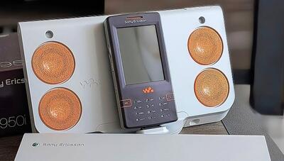 سونی اریکسون W950i: نوستالژی واکمن در دنیای گوشی‌ (عکس)