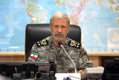 تشکر فرمانده کل ارتش از مردم و رزمندگان نیروهای مسلح