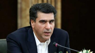 طعنه علیرضا معزی به دو جریان دولت انتقالی و پروژه خالص‌سازی