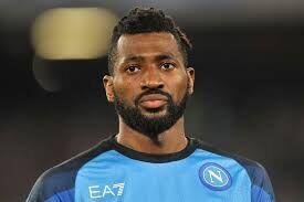 انگویسا تغییر مسیر داد؛ در ناپولی می‌ماند و احتمال تمدید قراردادش وجود دارد - پارس فوتبال