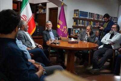 وزیر فرهنگ به دیدار هیات مدیره خانه سینما رفت و قدردانی کرد