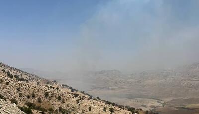 آتش‌سوزی در اطراف روستای چما ایلام مهار شد