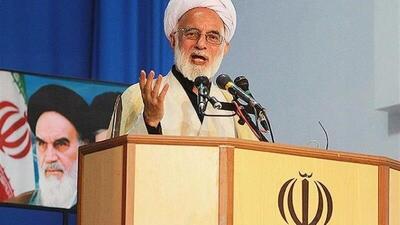 امام جمعه اراک: ملت ایران با تمام وجود از عزت و شرف خود صیانت می‌کند