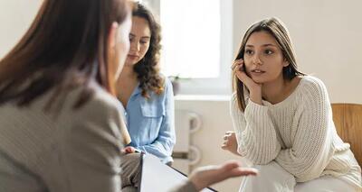 اندیشه معاصر - چگونه از حریم خصوصی و امنیت آنلاین فرزندانمان در دنیای دیجیتال محافظت کنیم؟ + راهکارهای مقابله با خطرات حریم خصوصی و امنیت آنلاین اندیشه معاصر