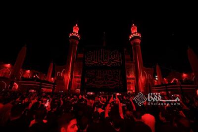گزارش تصویری: برافراشتن پرچم عزای محرم در عتبه علوی | شفقنا