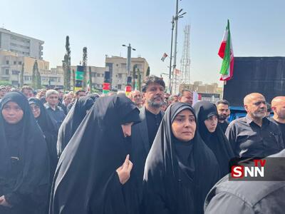 عکس/ فرزانه صادق وزیر راه‌وشهرسازی در مراسم تشییع شهدای اقتدار