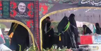 ببینید/ تشییع باشکوه بانوان شهید در تهران/ حماسه‌ای از ایستادگی و مقاومت