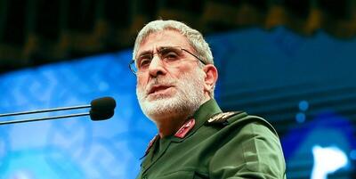 قاآنی: همه پشت سر رهبری باشیم، کارها درست می‌شود