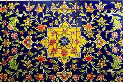 کاشی هفت‌رنگ؛هنر نگارگری بر خاک درقلب اصفهان - اکونیوز