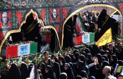 حضور کودکان در مراسم تشییع شهدای اقتدار | تصاویر