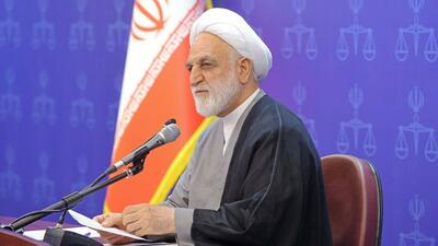 همکاری با آژانس انرژی اتمی به دلیل دشمنی با ملت، باید تعلیق شود