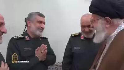 لحظاتی از دیدار فرماندهان شهید سلامی، حاجی‌زاده و کاظمی با رهبر انقلاب