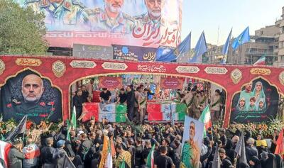 تشییع پیکر ۶۰ شهید اقتدار در تهران؛ تجلی وحدت و استکبارستیزی در محرم - پارس فوتبال