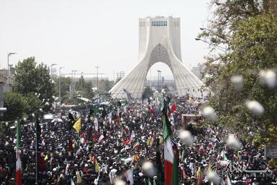 گزارش تصویری: مراسم تشییع پیکر فرماندهان نظامی و دانشمندان هسته‌ای | شفقنا