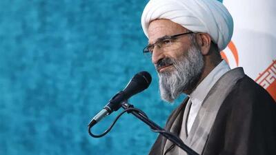 امام جمعه سمنان: دستگاه‌های اجرایی برای مقابله با دسیسه‌های دشمنان آماده باشند
