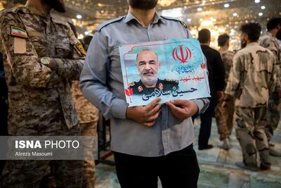 تصاویر؛ خاکسپاری پیکر سرلشکر سلامی فرمانده کل سپاه