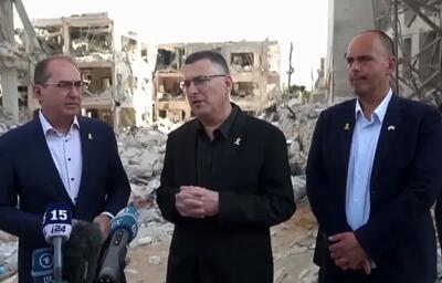 بازدید وزیر کشور آلمان از محل حمله موشکی ایران