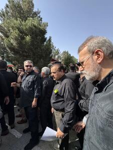 حضور علی لاریجانی در مراسم تشییع سردار حاجی زاده