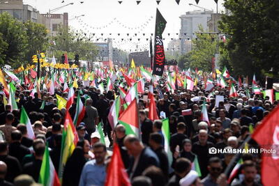 رجزخوانی دختر شهید شادمانی در مراسم تشییع و تدفین پدرش + ویدئو | می ترسم دشمن خوشحال شود از جاری شدن اشک هایم.. | اگر بغض و اشکی هست فقط برای دلتنگیست