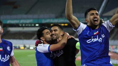 برد جذاب استقلال با ساپینتو مقابل هوادار (۶-۱)