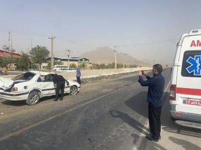 واژگونی خودرو مقابل شهرک صنعتی بازنه شازند هفت مصدوم بر جای گذاشت