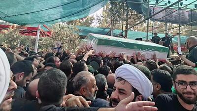 مراسم خاکسپاری سردار حاجی زاده و سرلشکر محمود باقری برگزار شد