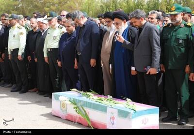 تشییع باشکوه پیکر شهید مدافع وطن در یزد- عکس صفحه استان تسنیم | Tasnim