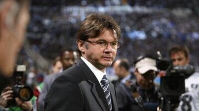 واکنش سرمربی سرشناس فرانسوی به پیشنهاد حضور در پرسپولیس!