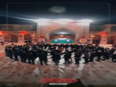 مدیحه سرایی سنتی و سینه زنی عزاداران بوشهری در صحن قدس حرم مطهر رضوی