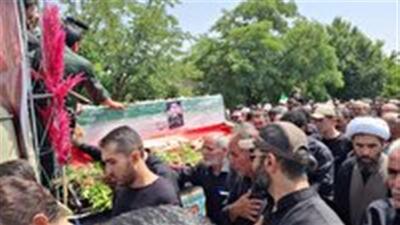شهرستان نظرآباد با تشییع شهید مدافع وطن عطرآگین شد
