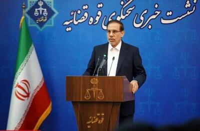 سخنگوی قوه قضائیه: تشکیل شعب ویژه برای رسیدگی به پرونده خائنان و مزدوران/ رصد ویژه فضای مجازی و برخورد با اکانت‌هایی که با دشمن همکاری می‌کردند، در دستور کار قرار گرفته