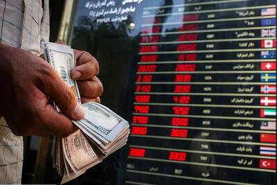 خیز دوباره دلار در بازار؛ دولت باید چه کار کند؟