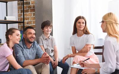 نیاز به مشاور خانواده دارید؟ این 7 نشانه را جدی بگیرید