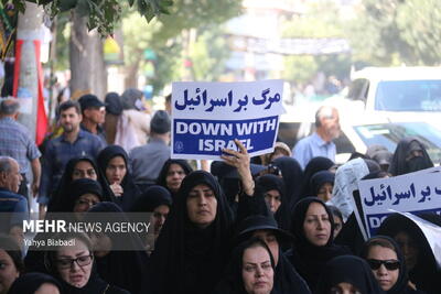 فریاد «مرگ بر اسراییل» در مراسم تشییع پیکر شهید حاج رمضان