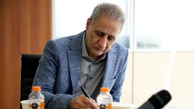 باید از ظرفیت جامعه در مسیر توسعه اقتصادی کشور بهره برد