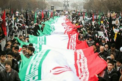 محمد گل افروز: از این زمان به بعد باید دری به سوی همه افکار رنگین‌کمانی که در ایران هست باز شود/ رسانه ها بهترین فرصت هستند که بتوانند اقلیت‌های ناراضی را هم جذب کنند | شفقنا