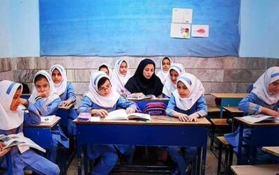 پژمان‌فر: آموزش و پرورش دریافت شهریه‌های غیرمجاز در مدارس غیر دولتی را پیگیری کند | شفقنا