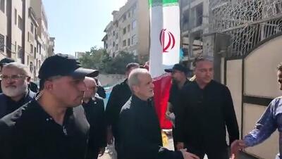 حضور رئیس‌جمهور در مناطق مسکونی تخریب‌شده پایتخت توسط باند جنایتکار صهیونیستی (فیلم)