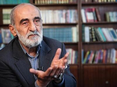 حسین شریعتمداری: کند ذهن ترین افراد هم می دانند مذاکره ، «‌طرح فریب» و «‌تله‌» آمریکا برای ماست
