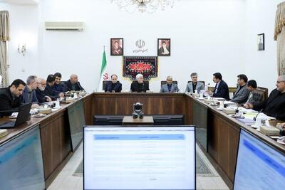 عارف: راهبرد دولت تداوم و تقویت پرداخت تسهیلات خرد برای اشتغال پایدار است