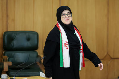 پرچم ایران روی دوش خانم سخنگو | تصاویر