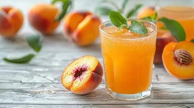 طرز تهیه نوشیدنی هلو برای روزهای گرم تابستان
