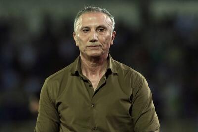 درخشان: پیشنهاد بدهند، حاضرم سرمربی پرسپولیس شوم