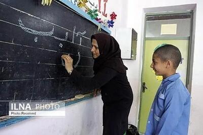 کارزار سراسری فرهنگیان با بیش از ۱۵۰ هزار امضا/ «فوق‌العاده خاص» حق ماست