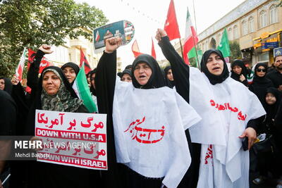 اجتماع و راهپیمایی مردم قم در حمایت رهبر انقلاب