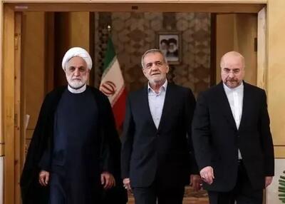 حضور سران قوا در مراسم شهدای اقتدار - پارس فوتبال