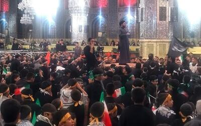 اجتماع باشکوه نوجوانان عاشورایی در سیزدهمین سوگواره «احلی من العسل» در حرم امام‌رضا(ع)